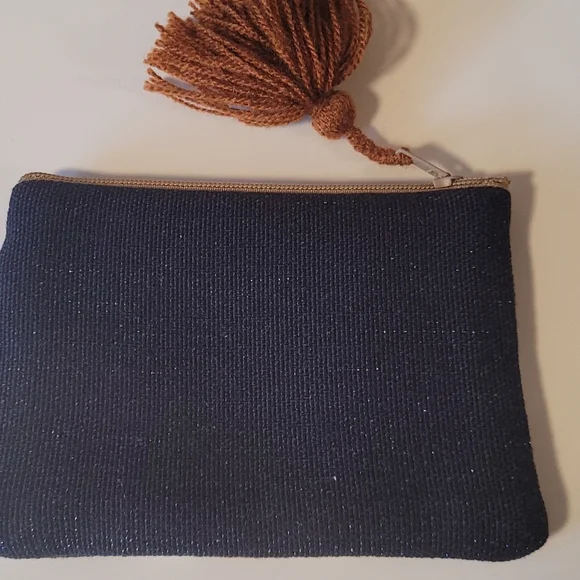 Handmade Cotton Purse - Picture 2 of 7